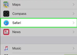 Cara hapus data aplikasi di iPhone melalui Safari