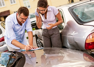 What to Look for in a Lawyer for Car Insurance Claims